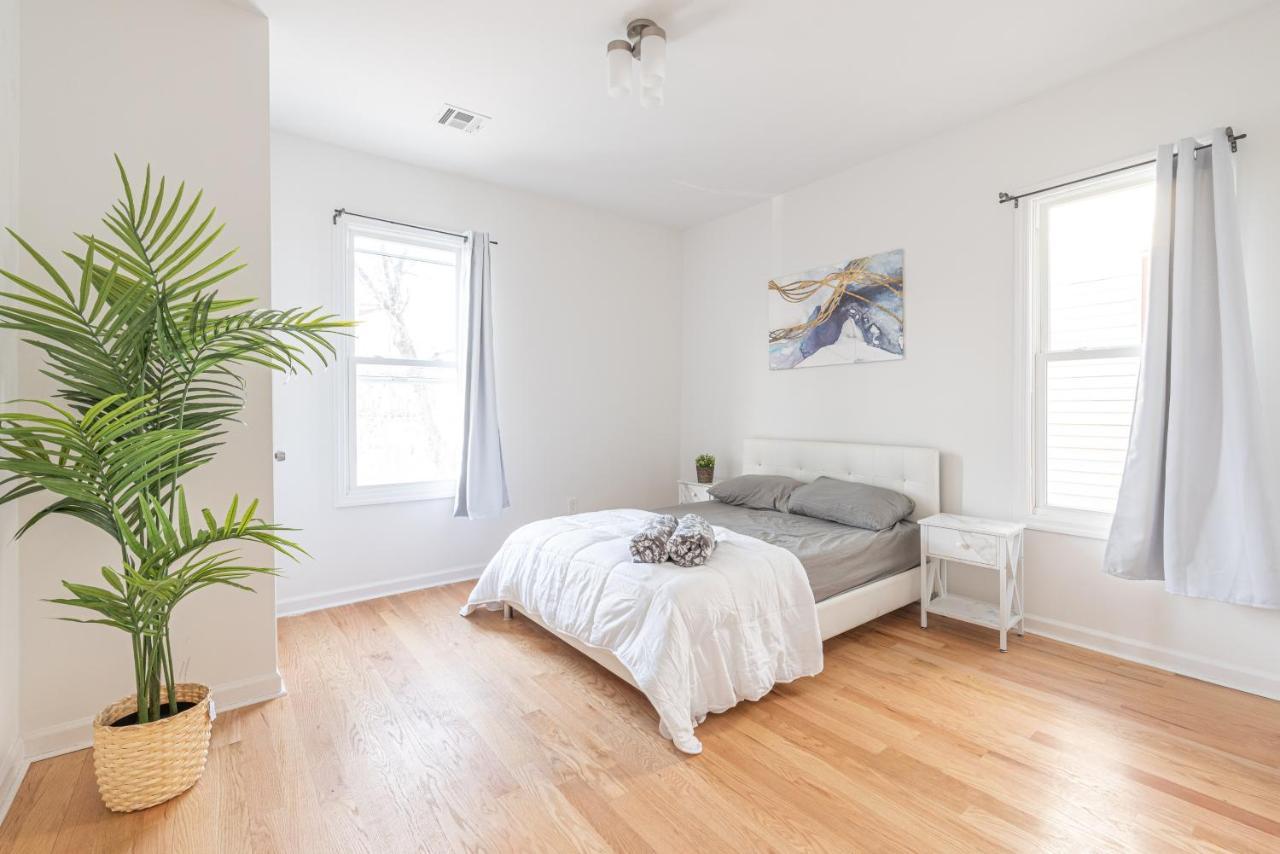 Tranquil Town House With Parking And Laundry - Just 25 Minutes To Time Square! Villa Jersey City Exterior photo