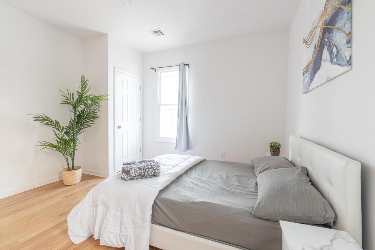 Tranquil Town House With Parking And Laundry - Just 25 Minutes To Time Square! Villa Jersey City Exterior photo